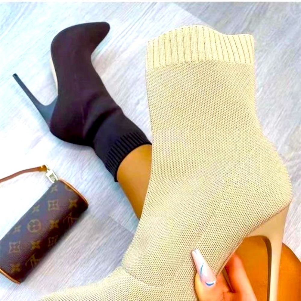 Women heel boots